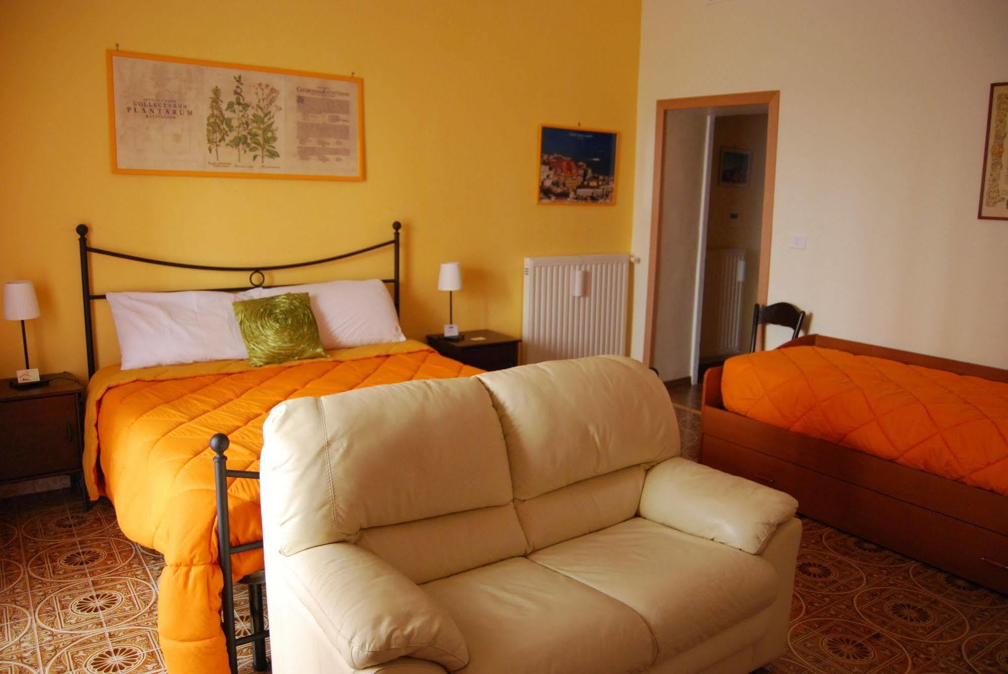 Casa Mariella Bed & Breakfast 3*