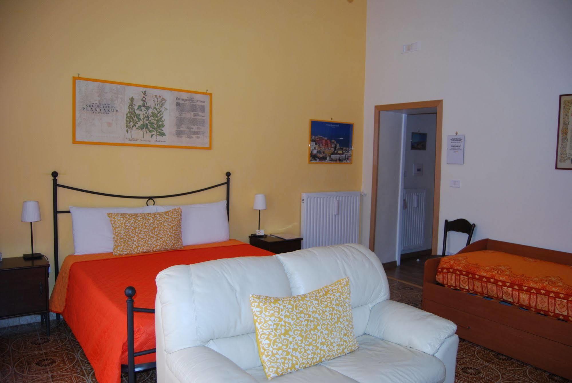 Casa Mariella 3*